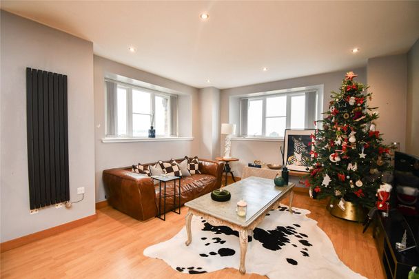 East Float Quay, CH41 1DP, Birkenhead - Photo 1