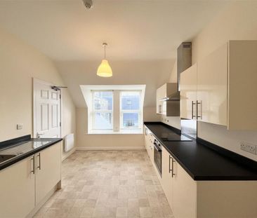 2 bedroom maisonette to rent - Photo 4