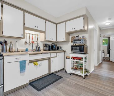 For Lease - 195B Cedarvale Crescent Unit# A, Waterloo, Ontario - Photo 2