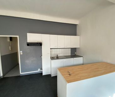 Location Appartement 2 pièces 36m² ST MAXIMIN LA STE BAUME 83470 - Photo 5