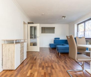 Großzügige, teilmöblierte 2 Zi. EG-Whg. mit geräumigen Ostbalkon - Photo 2