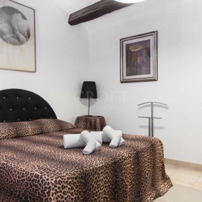 Trastevere: Furnished, modern 2 Bedroom, 2 bath, spacious living room, brgiht, silent, air conditioning. Located in beautiful private complex. #1168 - Photo 1