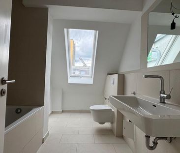 Helles Penthouse mit 3 Terrassen und Aufzug ! - Foto 1