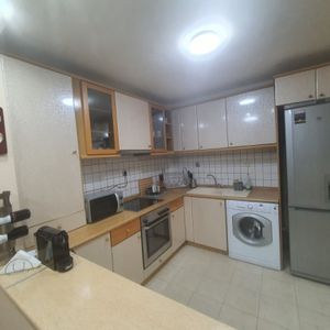 Aparrtament cu o camera de inchiriat - Fotografie 2