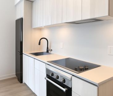 For Lease - 2495 Eglinton Avenue Unit# 309, Mississauga, Ontario - Photo 3