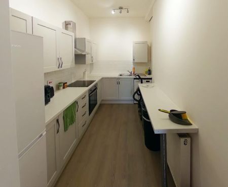 1 bedroom in a house share to rent - Photo 5