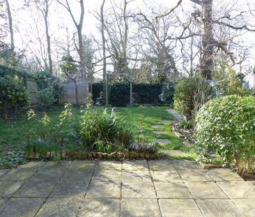 4 bedroom semi-detached house to rent - Photo 5