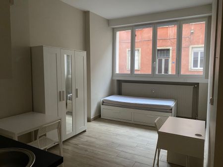 Location Appartement 1 pièce 19m² LYON 3ème - Photo 3