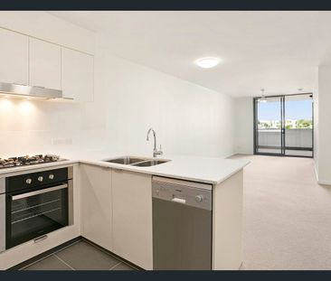 Modern & Spacious Apartment in Prime Chermside Location - Photo 4