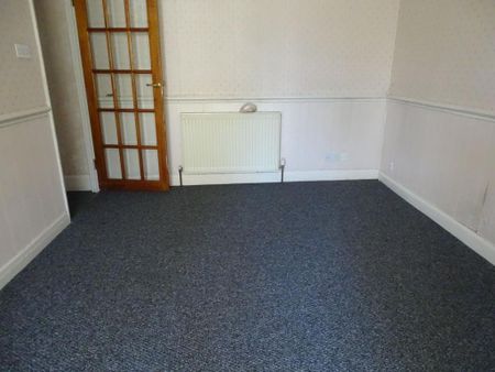4 bedroom terraced house to rent - Photo 4