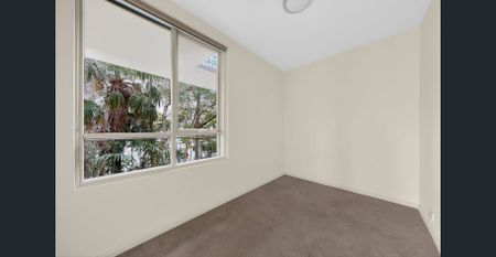 Brilliant Burnett - Photo 4