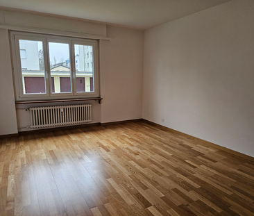 Helle 3-Zimmerwohnung mit Balkon - Photo 2