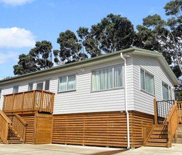 Brand new family home! - Photo 3