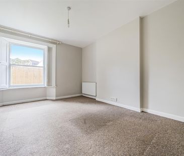 Hanbury Road, Bristol - Photo 6