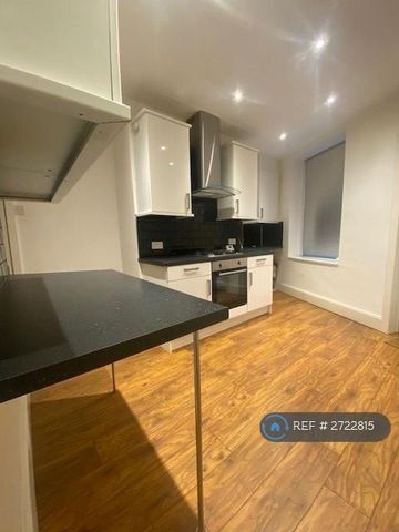 2 bedroom end of terrace house to rent - Photo 5