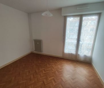 Location Appartement 4 pièces 95m² BEAUNE 21200 - Photo 4