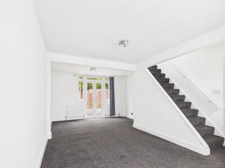 Fernside Avenue, Feltham,TW13 - Photo 4