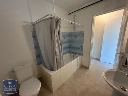 Location Appartement 1 pièce 40m² ROGNAC 13340 - Photo 3