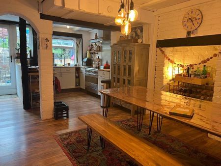 2 bedroom terraced house to rent - Photo 3