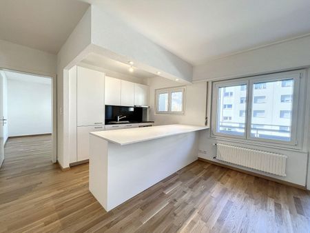 Appartement lumineux de 3.5 pièces au 2ème étage situé dans un quartier calme et verdoyant. - Photo 3