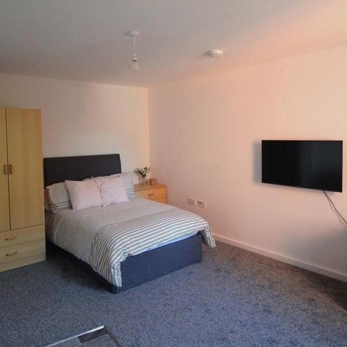 Studio to rent - Photo 1