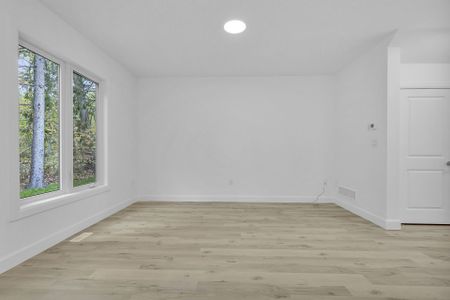 For Lease - 279 Hill Street Unit# 3, Central Elgin, Ontario - Photo 3