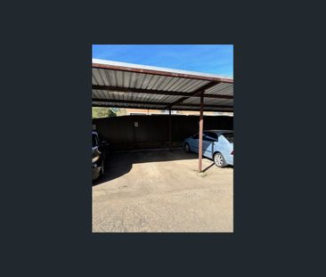 Huge Open plan, Only a short walk to Westfields shopping centre. - Photo 5