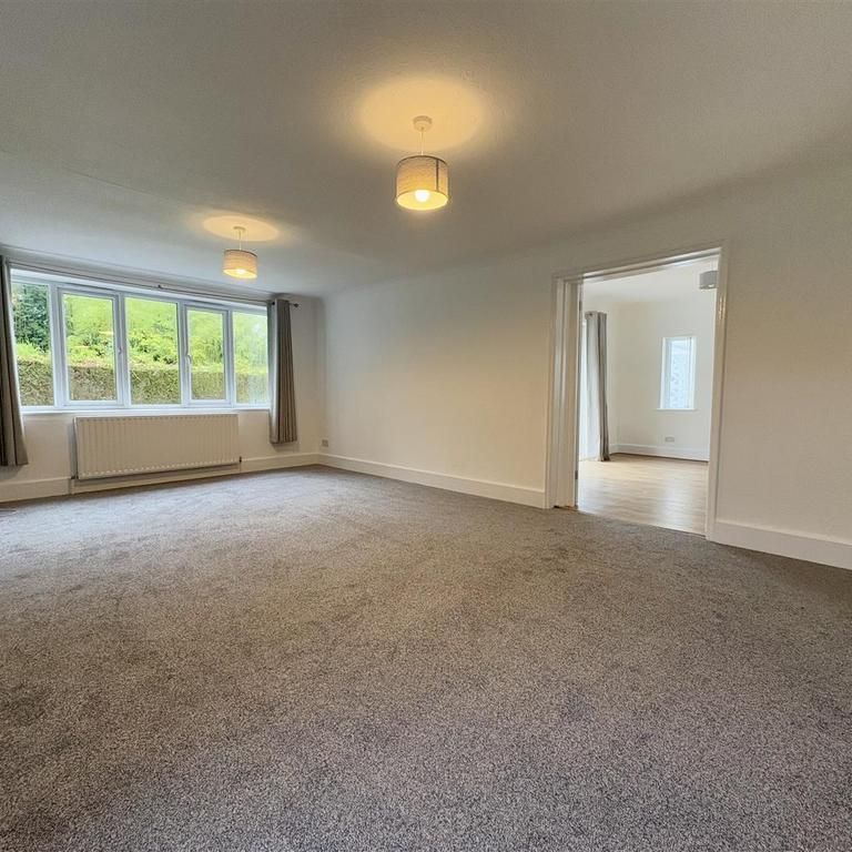 4 bedroom detached house to rent - Photo 1