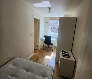 4 bedroom house to rent - Photo 6