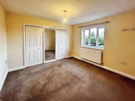 4 bedroom detached house to rent - Photo 2