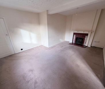 4 bedroom semi-detached house to rent - Photo 1