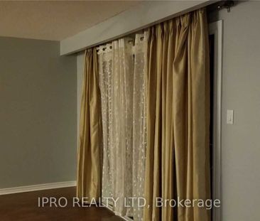 For Lease - 382 Hansen Road, Brampton, Ontario - Photo 2
