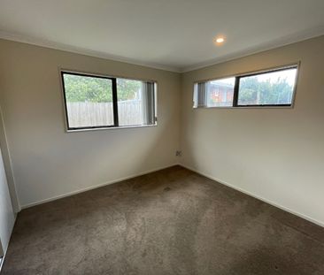 8a Tawa Crescent, Manurewa, Auckland - Photo 1
