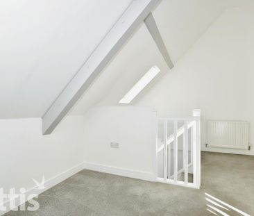 2 bedroom end of terrace house to rent - Photo 5