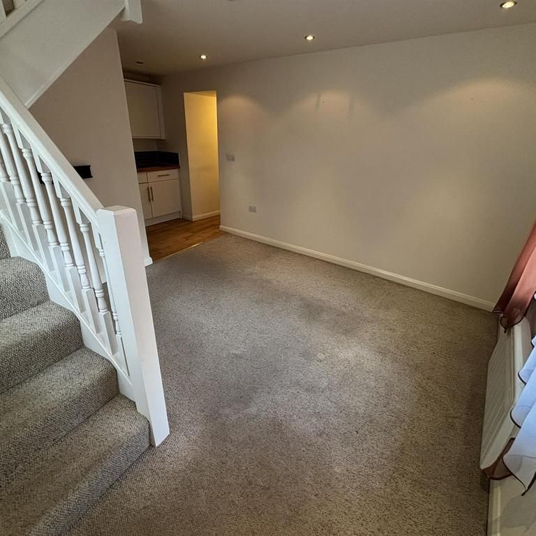 1 bedroom end of terrace house to rent - Photo 1