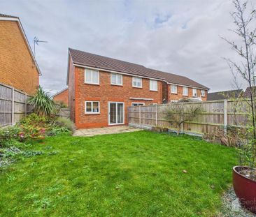 2 bedroom semi-detached house to rent - Photo 4