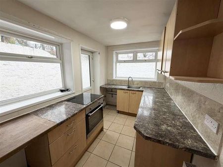 Mount Grove, Birkenhead, CH41 - Photo 2