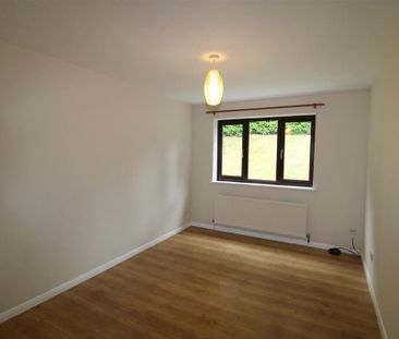 2 bedroom house to rent - Photo 1