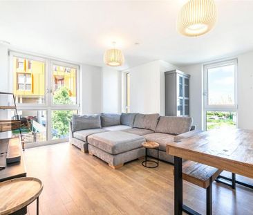 3 bedroom flat to rent - Photo 1