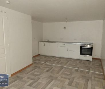 Location Appartement 2 pièces 33m² ST JUST MALMONT 43240 - Photo 1