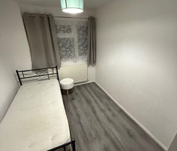 1 bedroom in a house share to rent - Photo 6