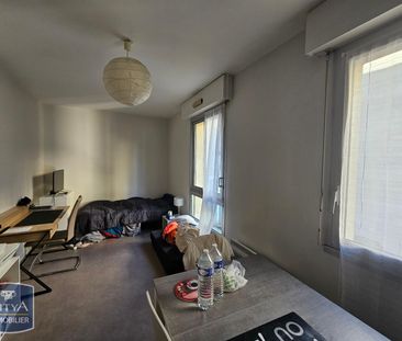 Location Appartement 1 pièce 23m² POITIERS 86000 - Photo 2