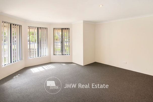 FANTASTIC LOCATION! - Photo 1