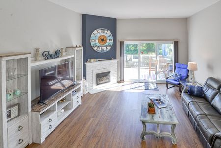 For Lease - 4 Paradise Boulevard Unit# 6, Ramara, Ontario - Photo 4
