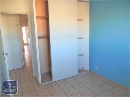 Location Appartement 4 pièces 85m² MARSEILLE 5ème - Photo 5