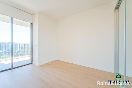 1 Bedroom + Study with view + 1 bath for lease - Photo 2