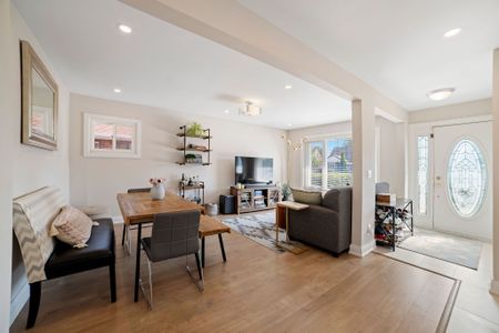 For Lease - 1528 Pharmacy Avenue Unit# Main, Toronto, Ontario - Photo 3