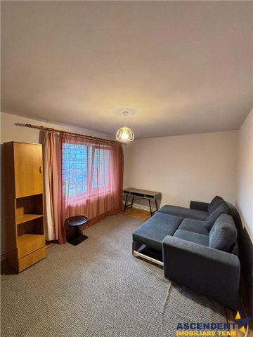 Apartament cu 3 camere ,zona Marasti. - Fotografie 3