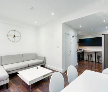 6 Bed Semi-Detached House, Lawrence Road, L15 - Photo 1