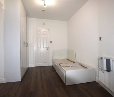 Branksome Way, Harrow, HA3 - Photo 4